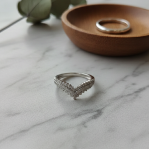 Classic Wave Zircon Ring – Minimal yet Luxurious Design